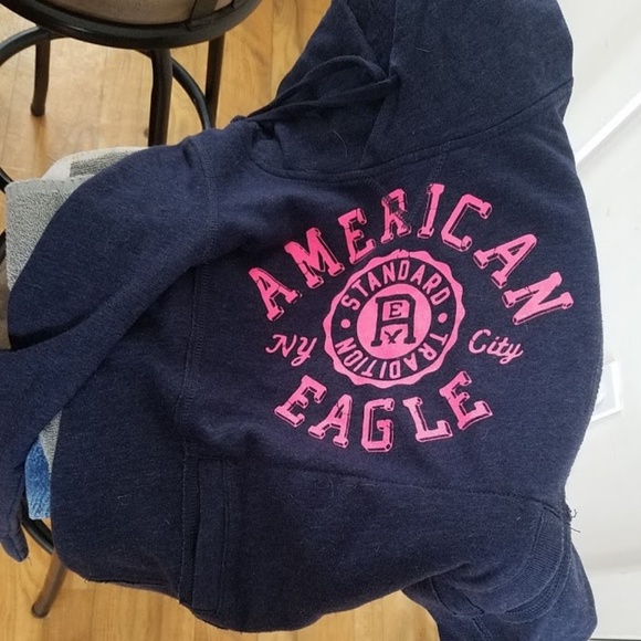 American Eagle Outfitters Tops - American Eagle hoodie NEW:)